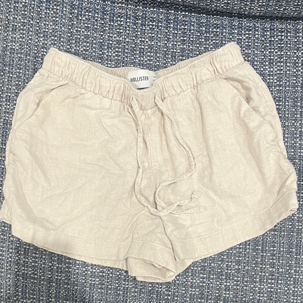 Hollister Women's Tan Athletic Shorts